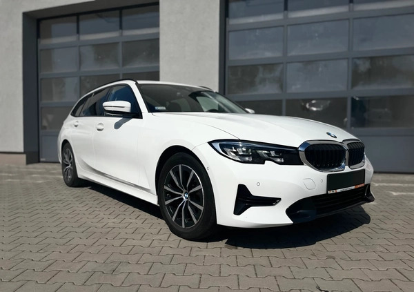BMW Seria 3 cena 142900 przebieg: 48969, rok produkcji 2021 z Reda małe 742